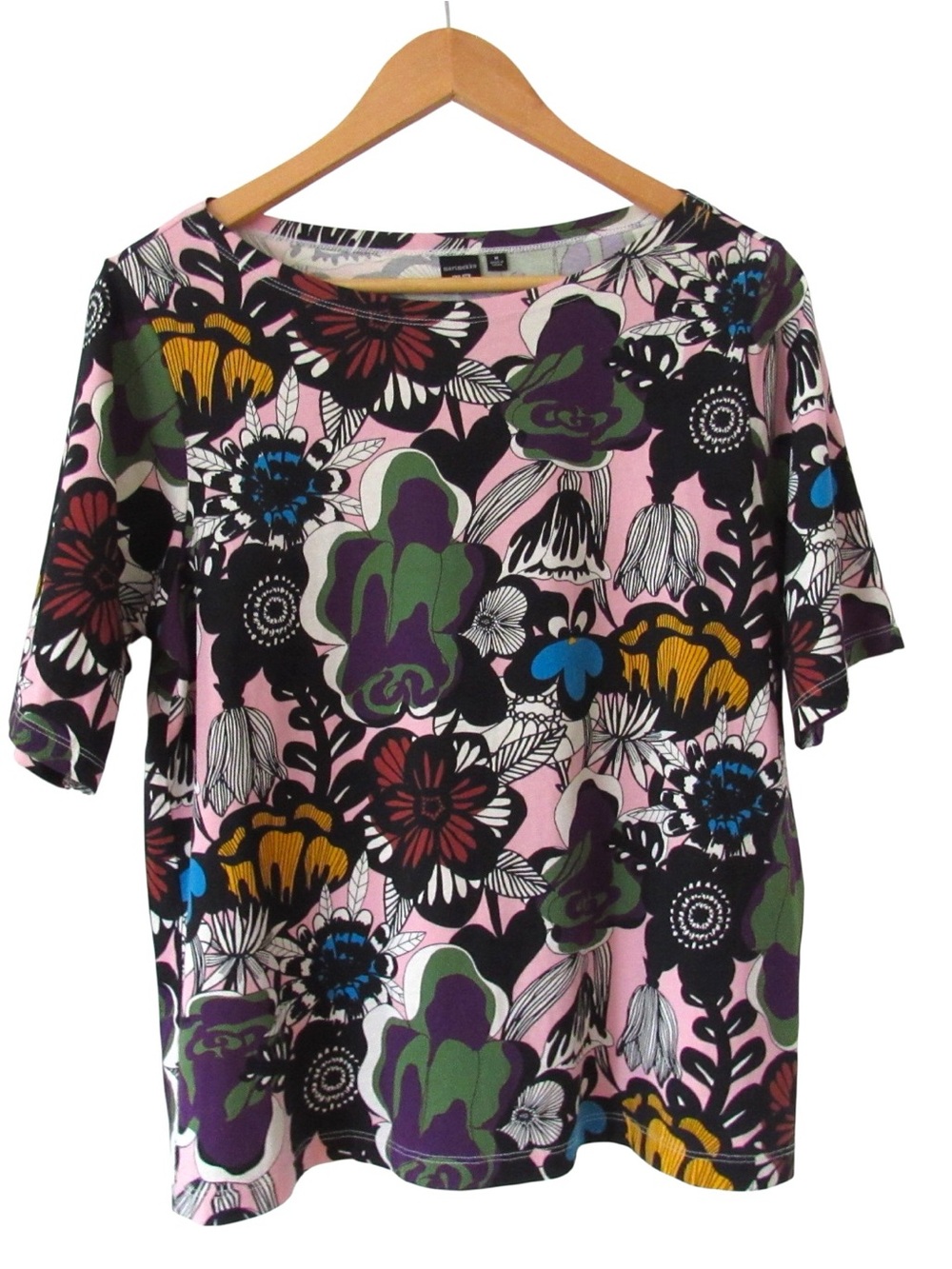 Uniqlo x Marimekko Floral Short Sleeve Tee Medium Pink Colorful Crewneck Cotton